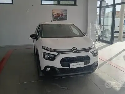 Usata Citroën C3 Shine 102 CV (75 kW) 2023 Bianco Utilitaria