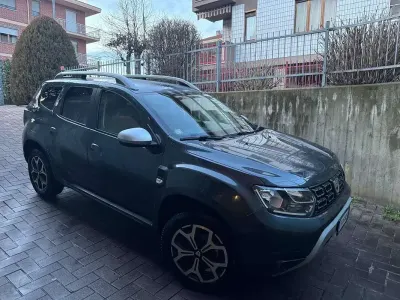 Usata Dacia Duster Prestige 114 CV (83 kW) 2019 Grigio SUV