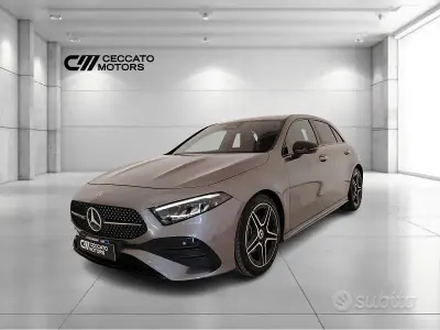 Usata Mercedes A180 Premium 116 CV (85 kW) 2023 Grigio Berlina