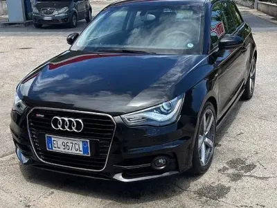 Usata Audi A1 105 CV (77 kW) 2012 Nero Utilitaria