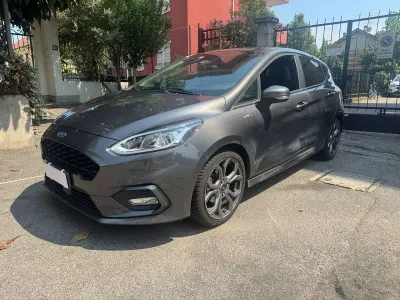 Usata Ford Fiesta ST-Line 95 CV (69 kW) 2020 Grigio Utilitaria