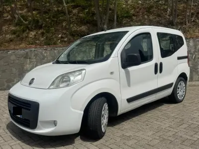 Usata Fiat Qubo Trekking 95 CV (69 kW) 2013 Bianco Monovolume