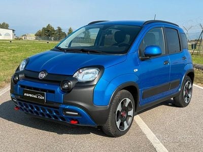 Usado Fiat Panda Cross Cross 70 CV (51 kW) 2024 Azul Utilitario