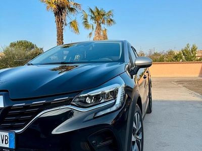 Usata Renault Captur 100 CV (73 kW) 2020 Nero SUV