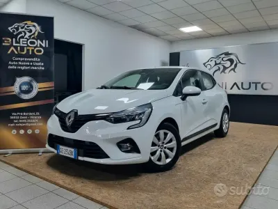 Usata Renault Clio V Business 86 CV (63 kW) 2021 Bianco Berlina
