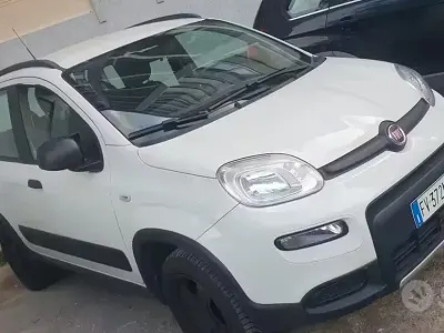 Käytetty Fiat Panda 4x4 85 HP (62 kW) 2019 Valkoinen Viistoperä