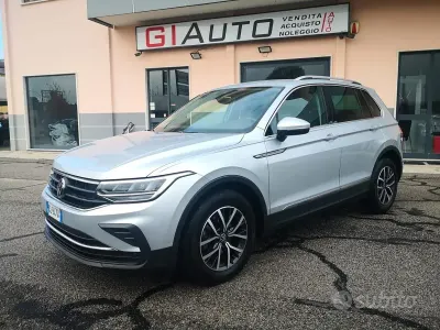 Usata VW Tiguan Life 150 CV (110 kW) 2022 Grigio SUV