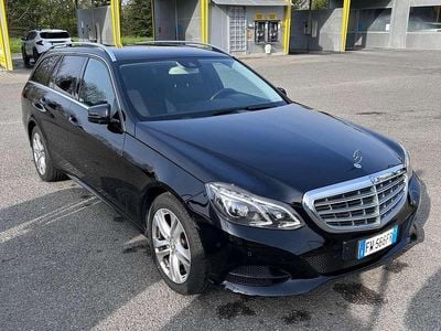 Usata Mercedes E200 Premium 136 CV (100 kW) 2014 Nero Station wagon