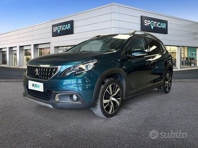 Usata Peugeot 2008 Allure 110 CV (80 kW) 2016 Blu/azzurro SUV