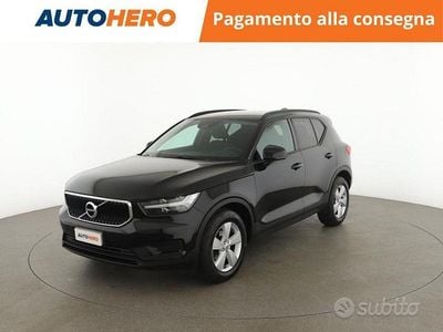 Usata Volvo XC40 Momentum 163 CV (119 kW) 2020 Nero SUV