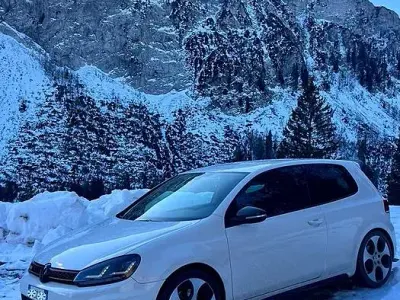 Usata VW Golf VI GTI 210 CV (154 kW) 2010 Bianco Utilitaria