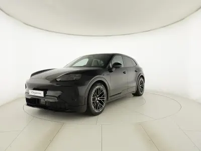 Nuova Porsche Cayenne Electric 325 kW (442 CV) 2026 Nero cromite metallizzato SUV
