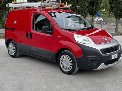 Usata Fiat Fiorino 95 CV (69 kW) 2017 Rosso Monovolume