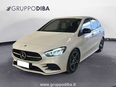 Usata Mercedes B180 AMG Line Premium 116 CV (85 kW) 2023 Bianco Monovolume