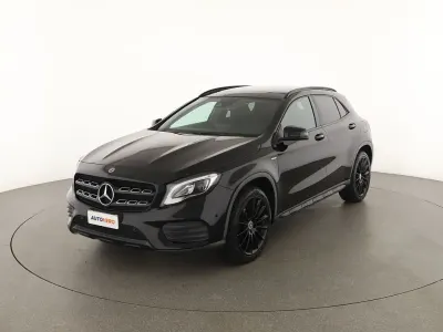 Usata Mercedes GLA200 155 CV (114 kW) 2018 Nero SUV