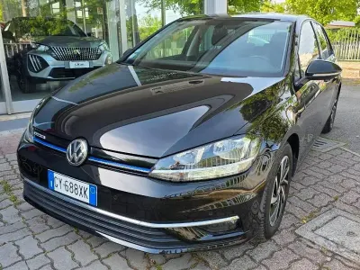 Occasion VW Golf VII Business 131 ch (96 kW) 2018 Other Berline
