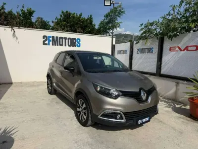 Usata Renault Captur Intens 90 CV (66 kW) 2016 Other SUV