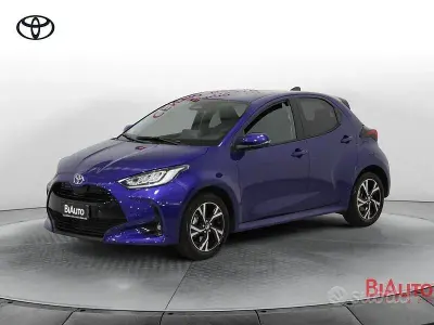 Usata Toyota Yaris Hybrid Trend 115 CV (84 kW) 2025 Blu Berlina