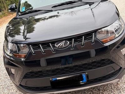 Usata Mahindra KUV100 87 CV (63 kW) 2022 Nero SUV
