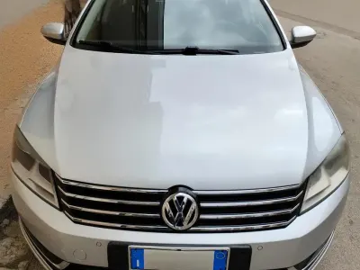 Usata VW Passat 105 CV (77 kW) 2014 Grigio Station wagon