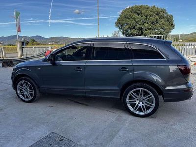 Grigio Usata 2014 Audi Q7 Ambiente SUV | 19.900 € (Molto cara)