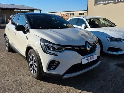 Usata Renault Captur Intens 116 CV (85 kW) 2020 Beige SUV