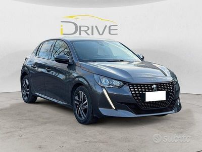 Usata Peugeot 208 Allure 101 CV (74 kW) 2021 Grigio Utilitaria