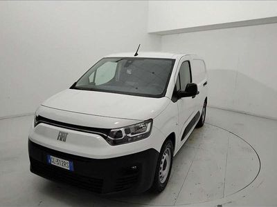 Usata Fiat Doblò 56 kW (77 CV) 2023 Bianco Monovolume