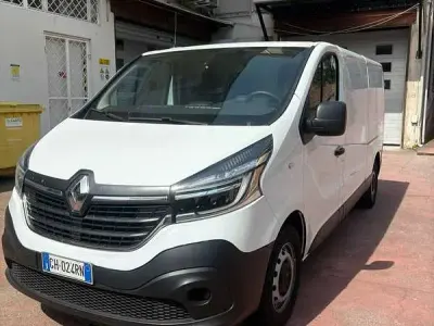 Usata Renault Trafic 120 CV (88 kW) 2020 Bianco Monovolume
