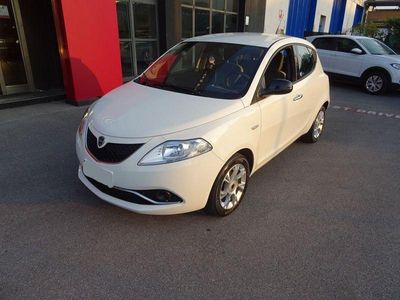 usata Lancia Ypsilon 1.2 69 CV 5 porte GPL Ecochic Gold