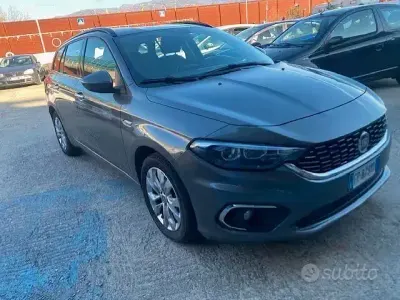 Usata Fiat Tipo Lounge 120 CV (88 kW) 2018 Grigio Station wagon