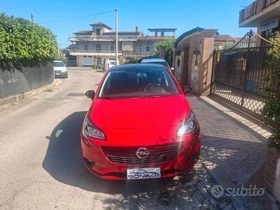 Usata Opel Corsa 90 CV (66 kW) 2017 Rosso Berlina