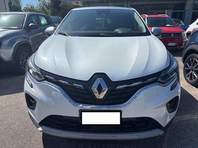 Usata Renault Captur Intens 160 CV (117 kW) 2021 Bianco SUV