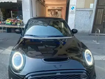 Usata Mini Cooper S 178 CV (130 kW) 2021 Nero Utilitaria