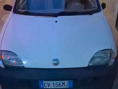 Occasion Fiat 600 54 ch (39 kW) 2005 Blanc Citadine