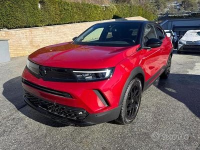 Usata Opel Mokka 101 CV (74 kW) 2024 Rosso SUV