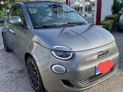 Usata Fiat 500e La Prima 86 kW (118 CV) 2021 Grigio Cabrio