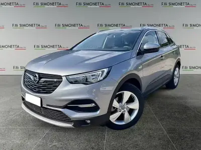 Usata Opel Grandland X Innovation 131 CV (96 kW) 2019 Argento SUV