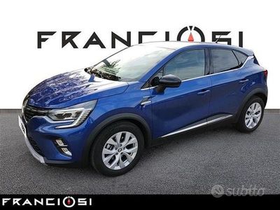 Usata Renault Captur Intens 143 CV (105 kW) 2022 Blu SUV