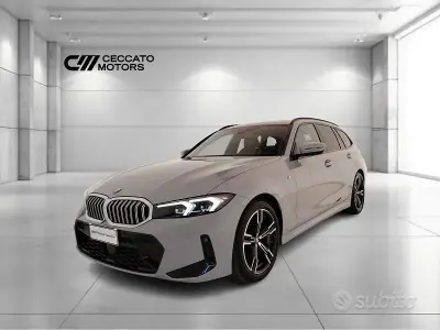 Usata BMW 318 M Sport 156 CV (114 kW) 2023 Grigio Station wagon