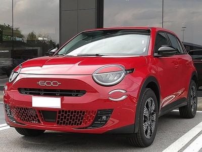 Usata Fiat 600 Icon 110 CV (80 kW) 2025 Rosso SUV