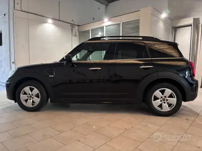 Usata Mini One Countryman 102 CV (75 kW) 2021 Nero SUV