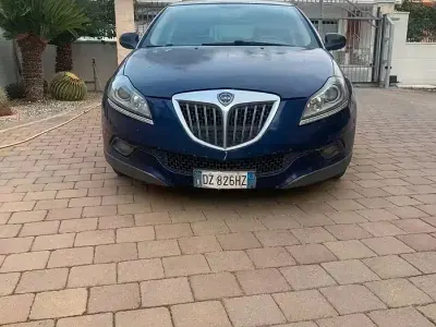 Usata Lancia Delta 165 CV (121 kW) 2009 Bluazzurro Utilitaria