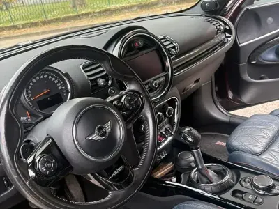Usata VW Golf V 140 CV (102 kW) 2007 Marrone Berlina