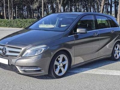 Mercedes B200