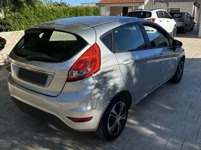 Usata Ford Fiesta 60 CV (44 kW) 2011 Berlina