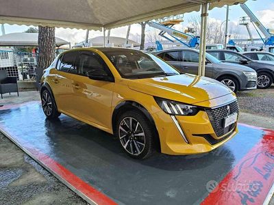 Usata Peugeot 208 GT 102 CV (75 kW) 2022 Giallo Utilitaria