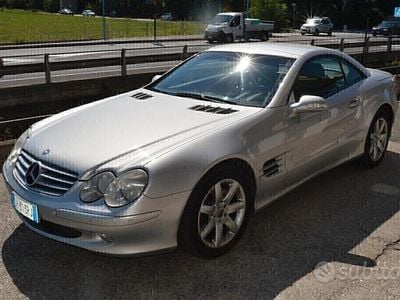Usata Mercedes SL350 244 CV (179 kW) 2003 Grigio Cabrio