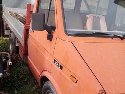 usata Iveco Daily 2.5 Diesel FIAT 35F 8 B