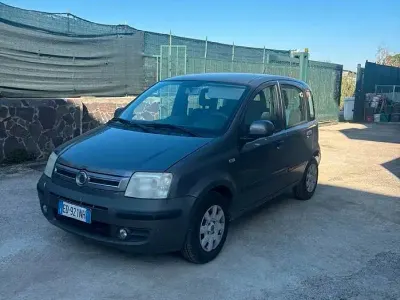 Usata Fiat Panda 69 CV (50 kW) 2010 Grigio Utilitaria